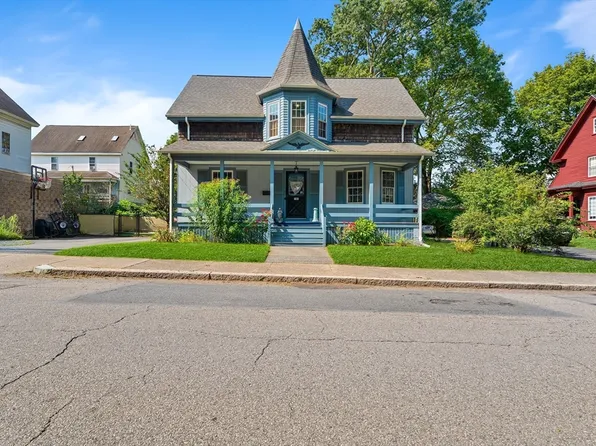 18 3rd St, Attleboro, MA 02703