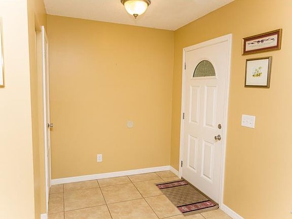 4th image of 607 Valley Hill Dr