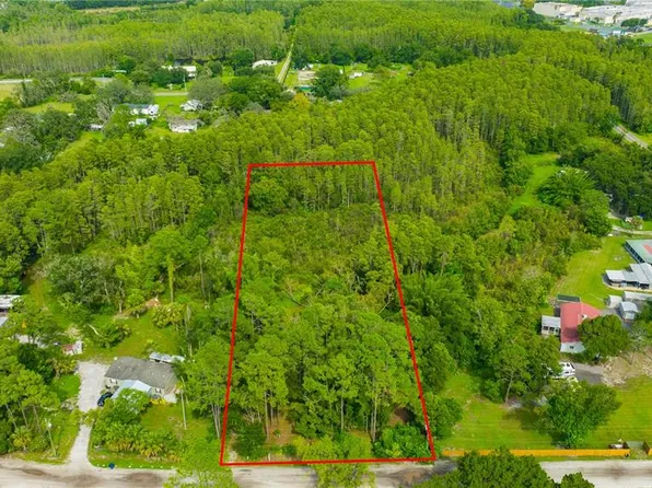7408 Tom Dr #3, Land O Lakes, FL 34638