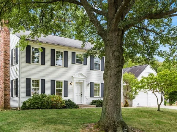 954 Lornaberry Ln, Columbus, OH 43213