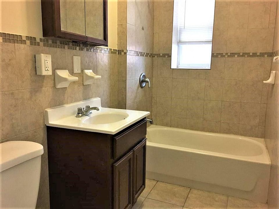 2nd image of 266 Monticello Ave APT 9M