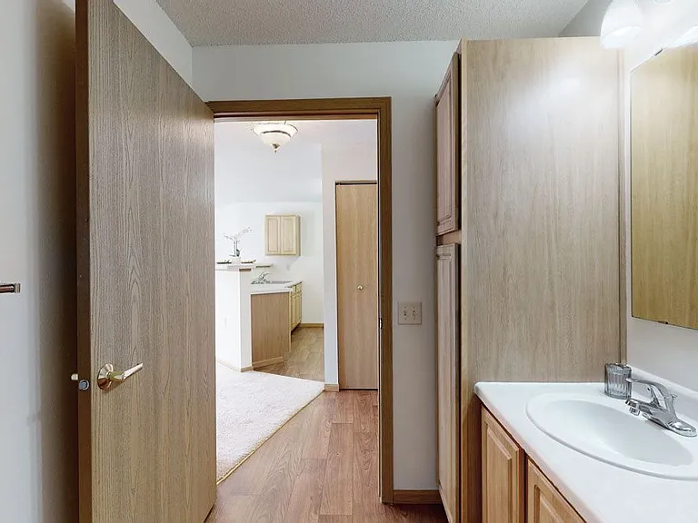 Heritage Park Apartment Homes — Photo 13