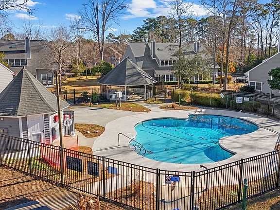 3rd image of 1202 Benna Dr. #B