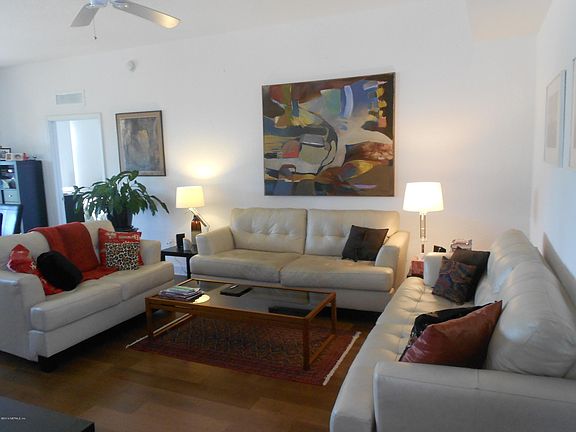 3rd image of 114 CASA BELLA Lane