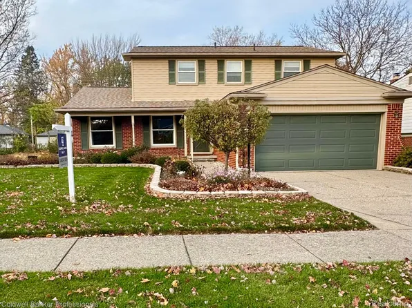 40786 Crabtree Ln, Plymouth, MI 48170