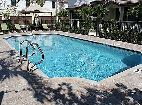 5th image of 843 S Ocean Blvd