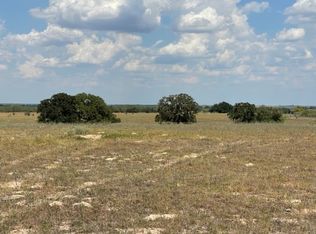 1039 County Road 232, Floresville, TX 78114