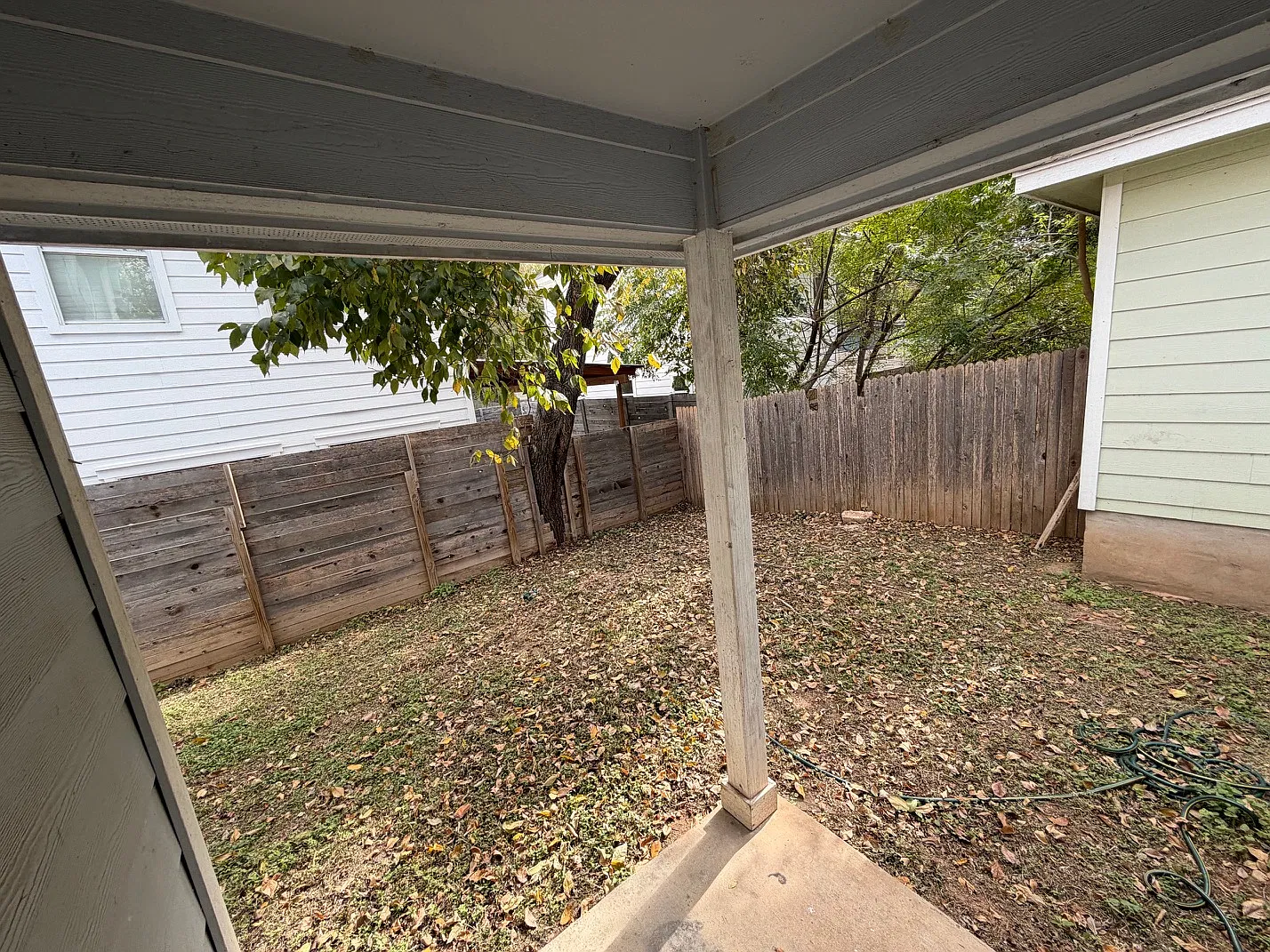 3 bed, 1400 sqft, $2,200 — Photo 2