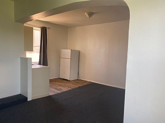 2nd image of 225 Meacham Ave