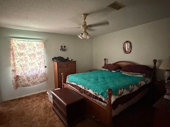 5th image of 504 Newcomb Dr