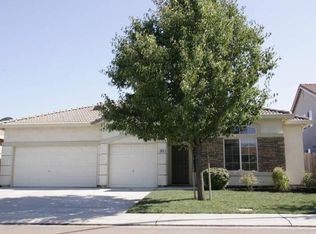 2072 Universal Dr, Stockton, CA 95206