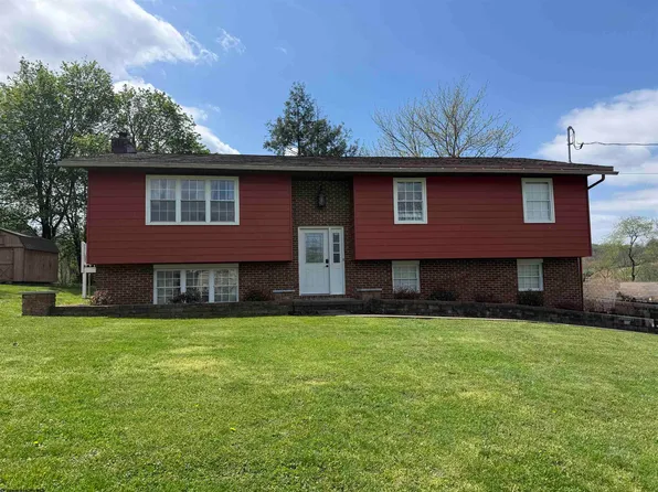 189 Meadow View Ln, Morgantown, WV 26508