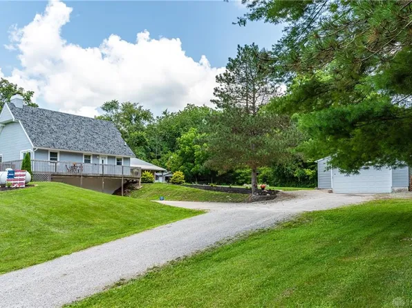 6612 Thackery Rd, Urbana, OH 43078