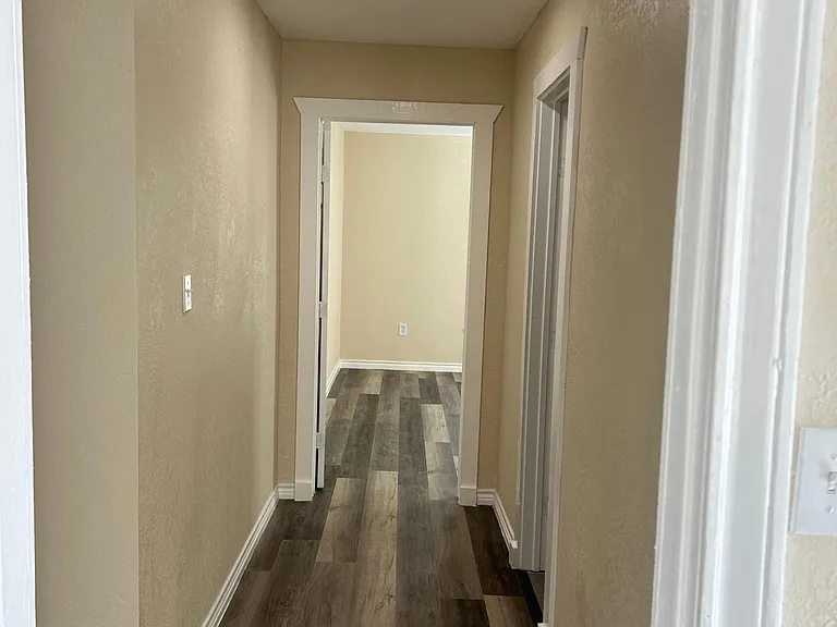 705 Azalea St — Photo 1