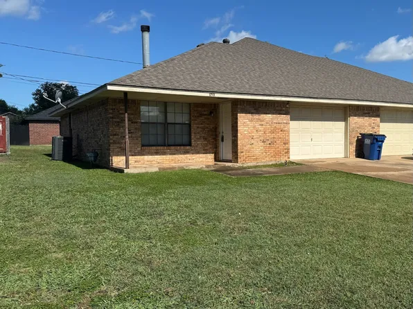 1713 Carrington Dr, Glenn Heights, TX 75154
