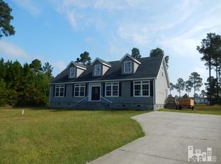 743 Ridgecrest Ln, Rocky Point, NC 28457