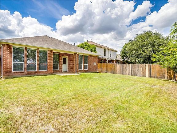 4th image of 8637 Fernhill Dr