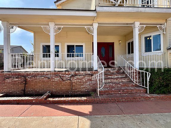 3rd image of 23745 Moonglow Ct