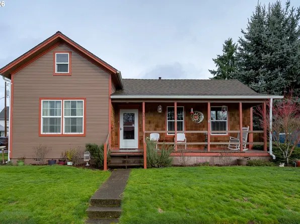 341 NW 10th St, McMinnville, OR 97128