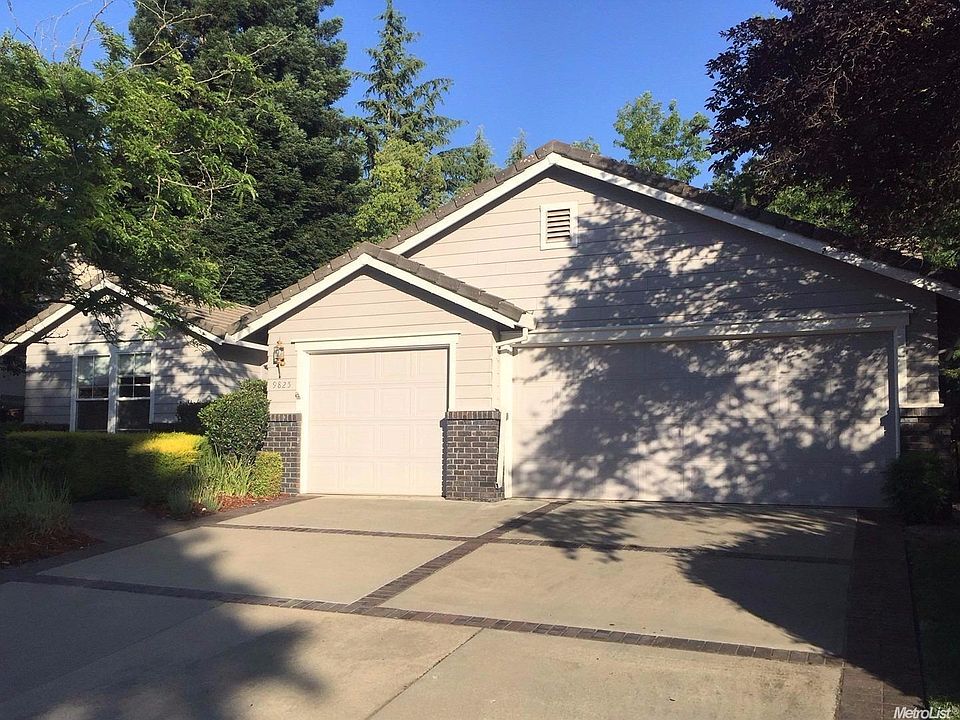 1st image of 9825 Village Center Dr