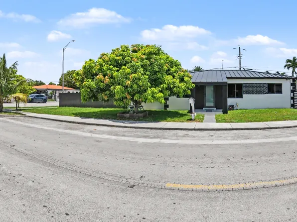 331 W 40th Pl, Hialeah, FL 33012