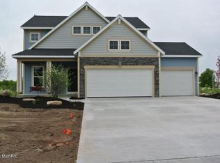 3401 Tearose Dr, Hudsonville, MI 49426