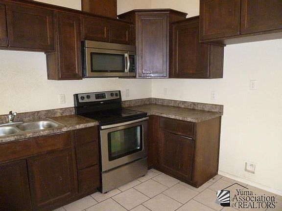 4th image of 2310 N Spencer Ave