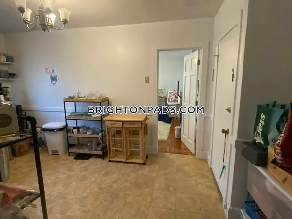 35 Brock St APT 3, Brighton, MA 02135