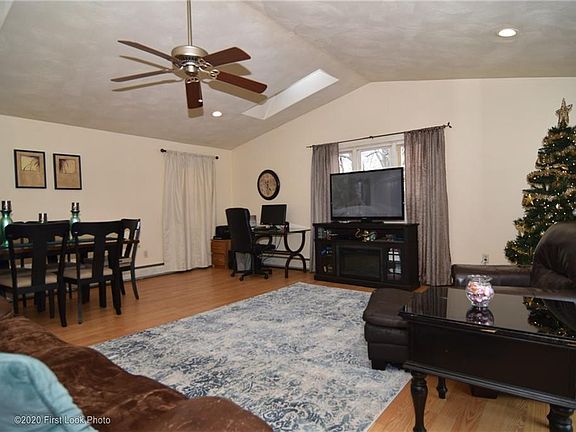 5th image of 115 Eastgate Dr