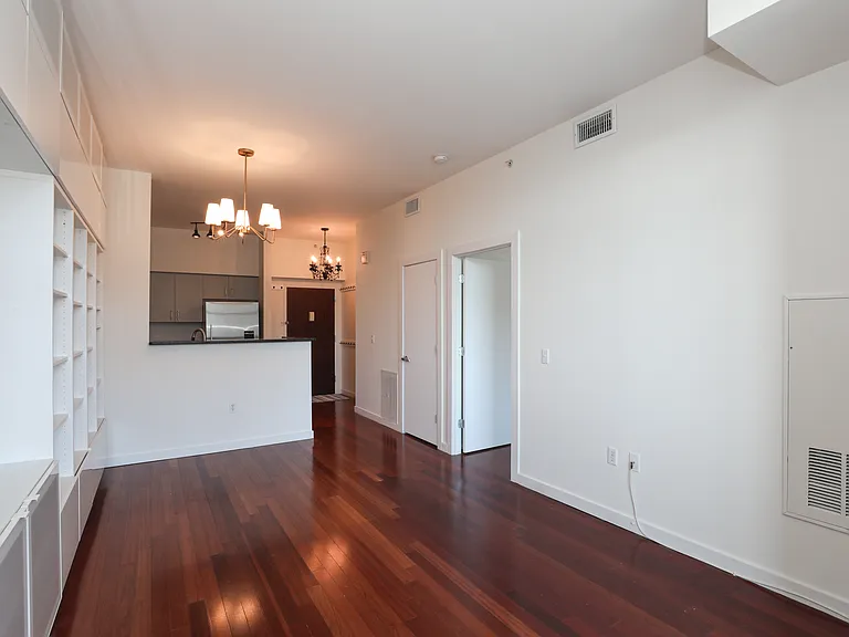 1000 New Jersey Ave SE #1017 — Photo 6
