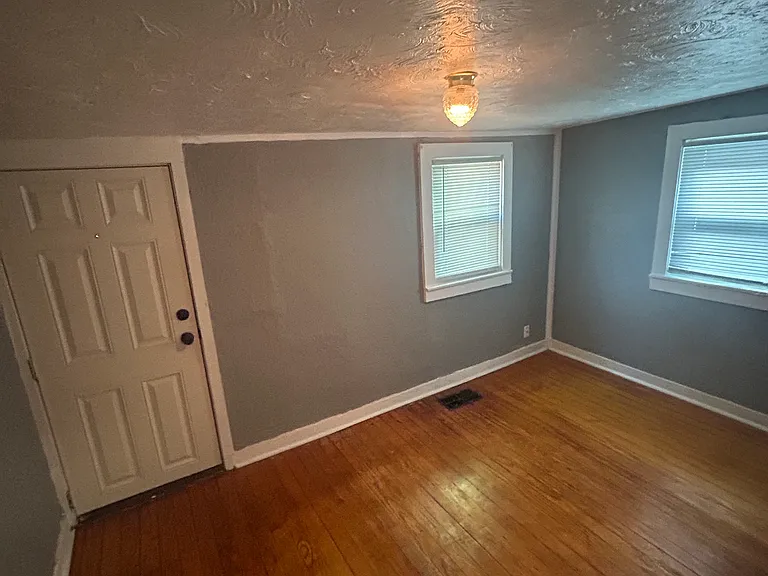 409 W Mulberry St #2 — Photo 6