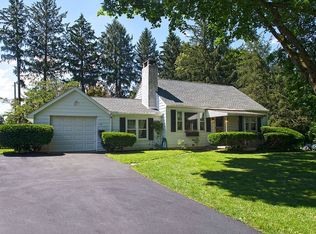 8 Ridge Rd, West Chester, PA 19382