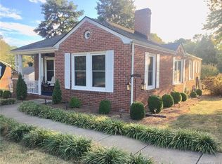 1715 Oakdale Rd, Charlotte, NC 28216