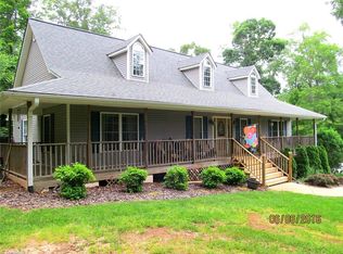 145 Jewel Ct, Mount Airy, NC 27030