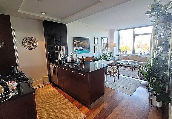 3rd image of 30 Bayard St APT 5B