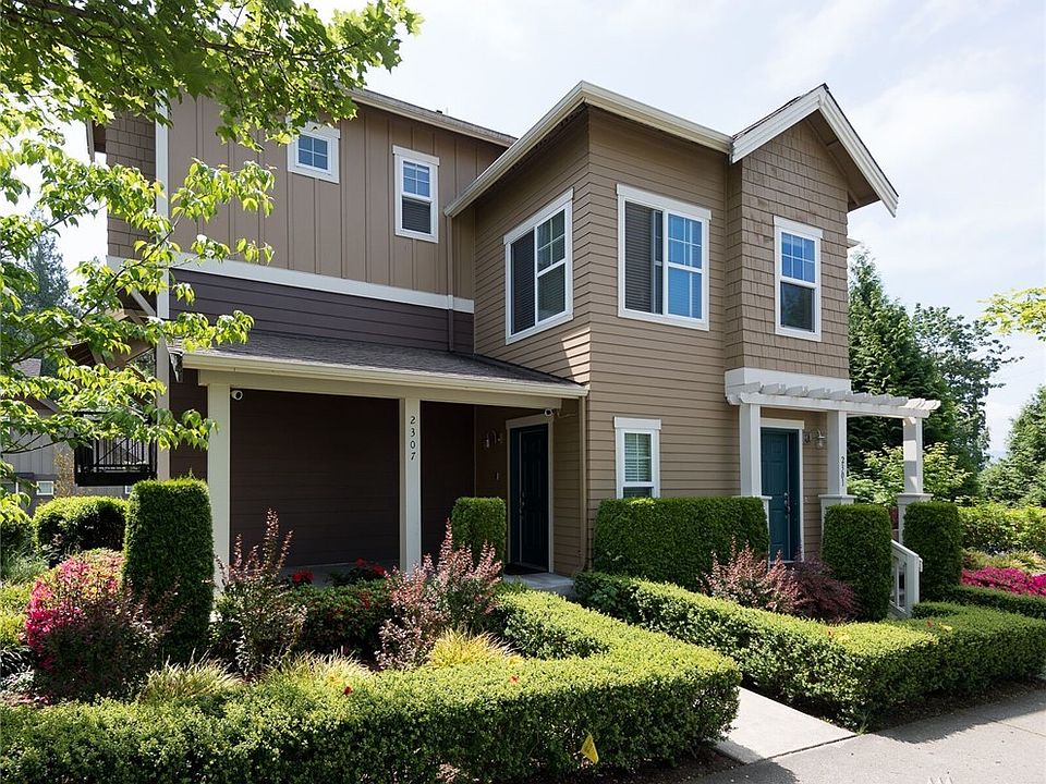 1st image of 2307 NE Park Dr