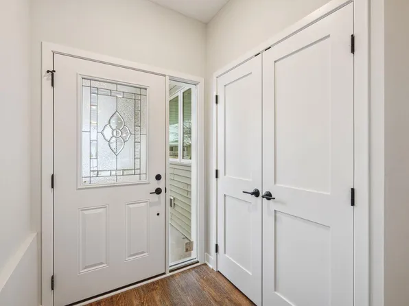 190 Morning Dr, Mayer, MN 55360