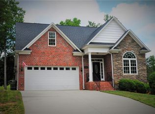 119 Panther Creek Ct, Winston Salem, NC 27107