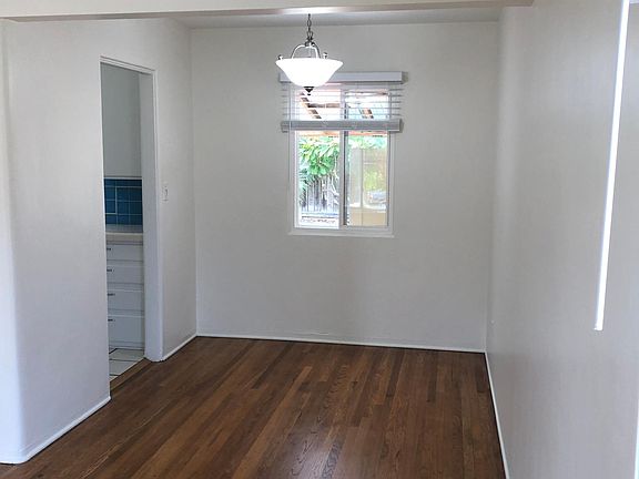 4th image of 936 Beryl St