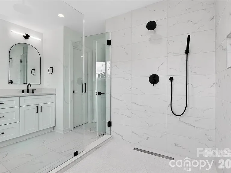 2716 Baltimore Ave — Photo 25