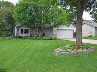 2490 Timberlea Dr, Woodbury, MN 55125