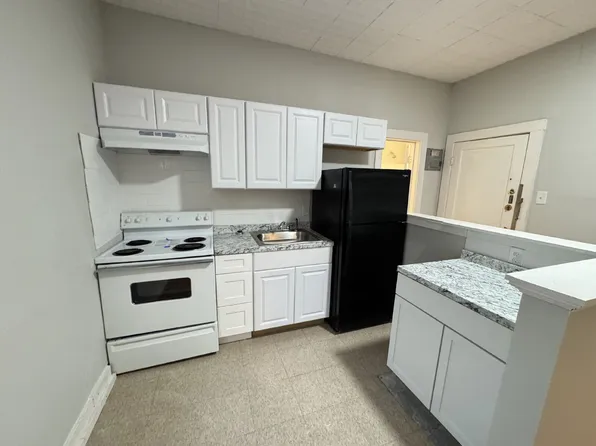 407 E Locust St APT 5, San Antonio, TX 78212