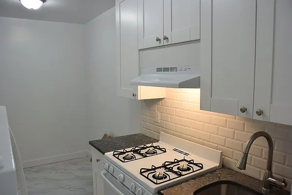 Rented by WRL Realty, LLC | media 18