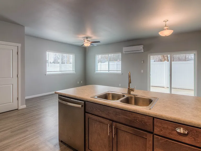 2501 Woolsey Rd — Photo 3