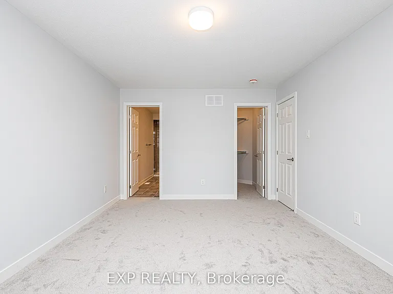218 Ormiston Cres — Photo 16