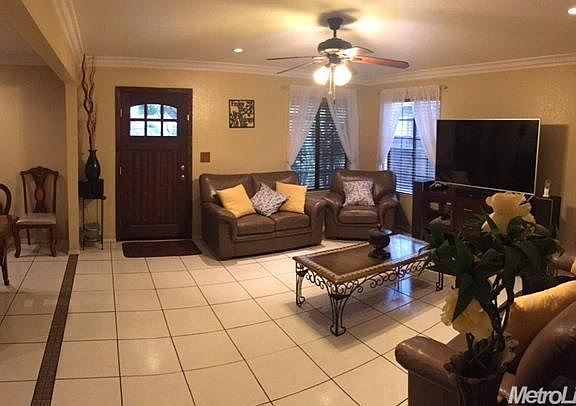 2nd image of 3716 Madera Ave