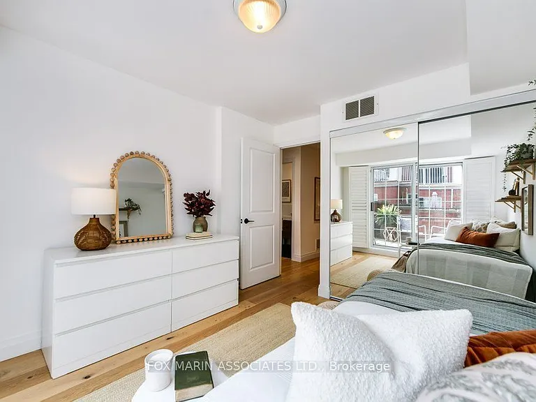 33 Massey St #4 — Photo 12
