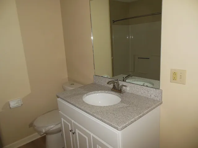 633 NE English Manor Dr #A — Photo 11