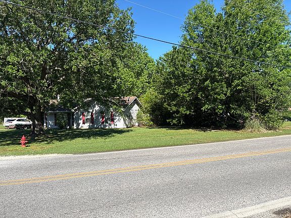 2nd image of 1591 Hubert Pierce Rd