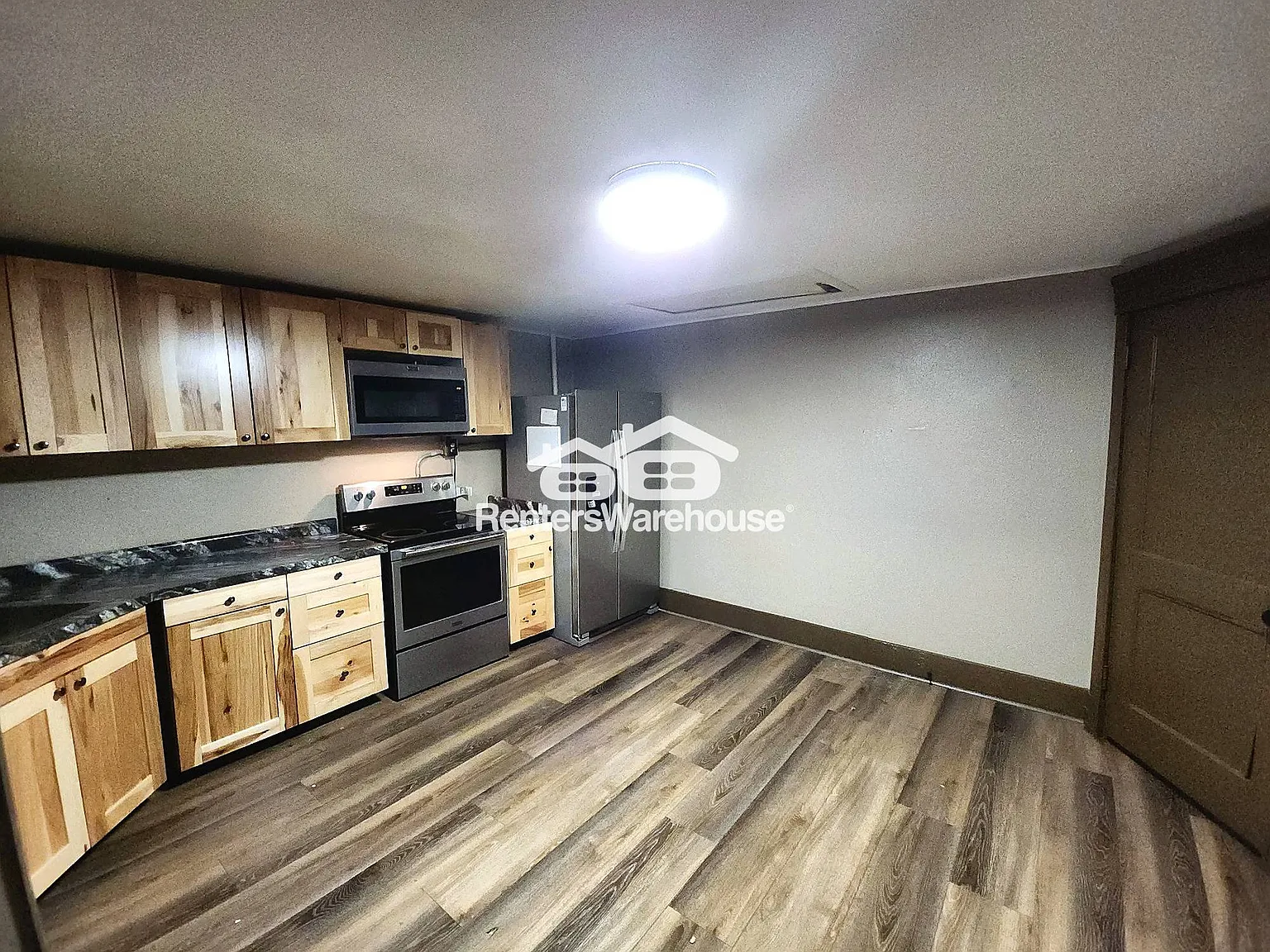Price Reduced - 1 Bedroom Apartment Near Downtown Chippewa Falls With Leasing Special - $895! — Photo 2